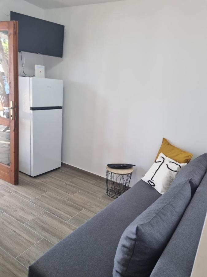 Appartamento Apartman Zlatan Sveta Nedelja  Esterno foto